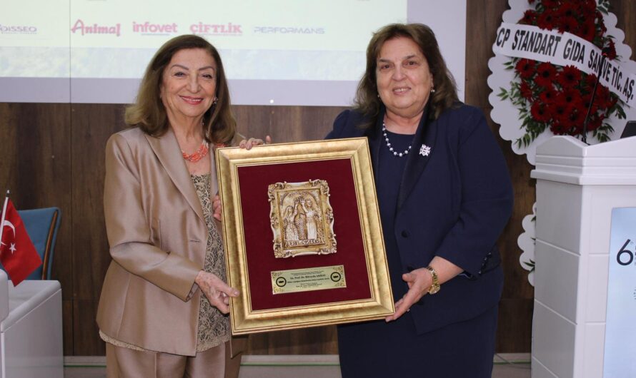 Türk Kadınlar Konseyi Derneği Genel Başkanı Prof.Dr. Sema Temizer OZAN “ 6.Uluslararası Tavukçuluk Kongresinde”